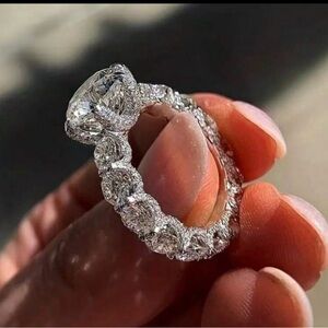 Elegant Silver Diamond Ring